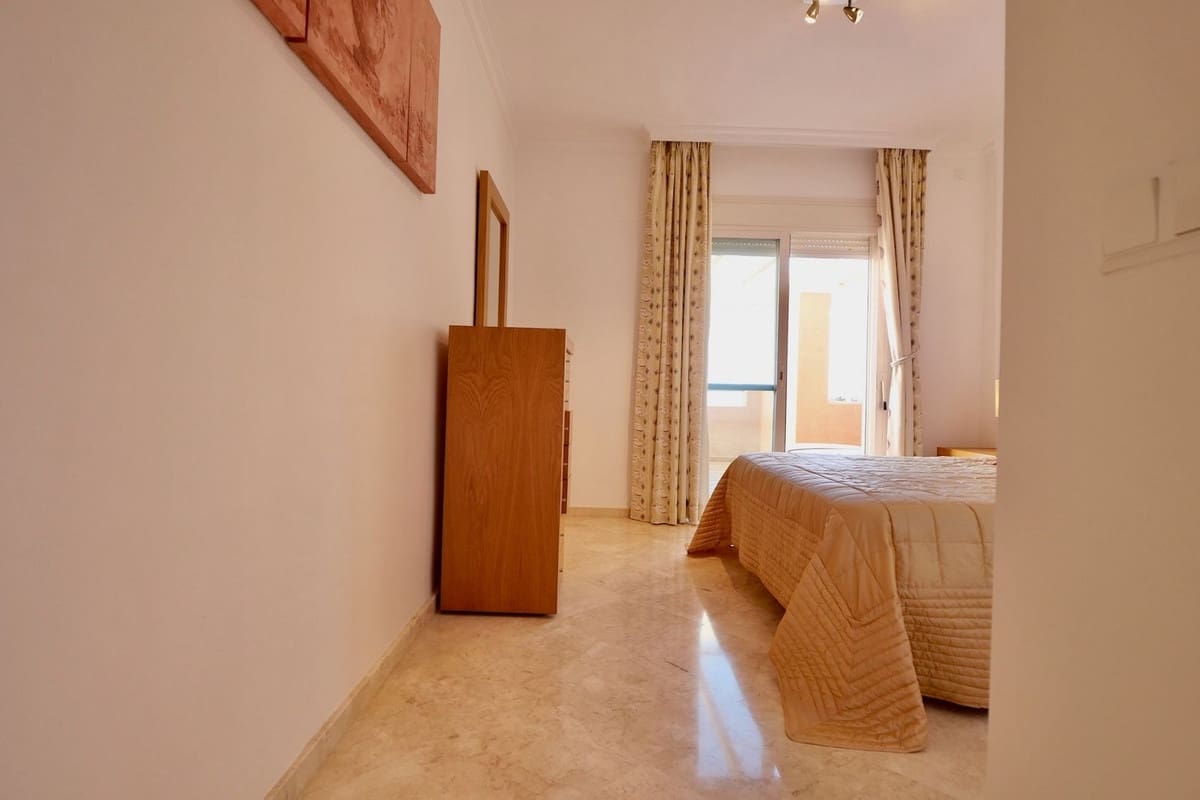 2 slaapkamer Penthouse te koop in La Mairena met zwembad - € 378.000 (Ref: 9294155)