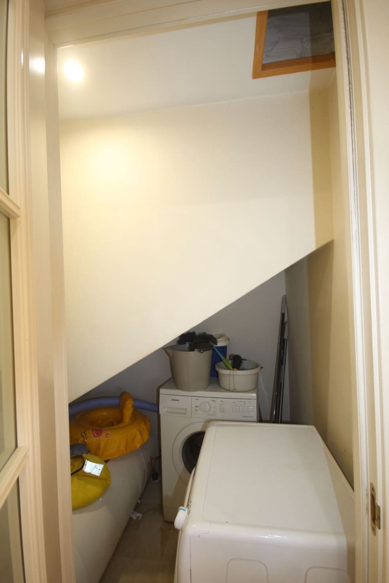 3 bedroom Semi-detached Villa for sale in Riviera del Sol with pool garage - € 599,000 (Ref: 9308408)