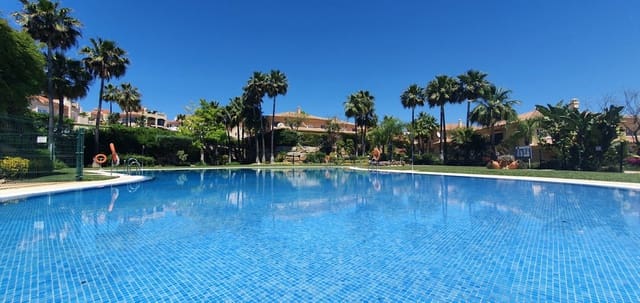 3 makuuhuone Paritalo myytävänä paikassa Riviera del Sol, Mijas mukana uima-altaan 
autotalli - 599 000 € (Ref: 9308408)
