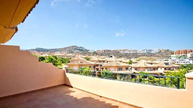 3 makuuhuone Paritalo myytävänä paikassa Riviera del Sol, Mijas mukana uima-altaan 
autotalli - 599 000 € (Ref: 9308408)