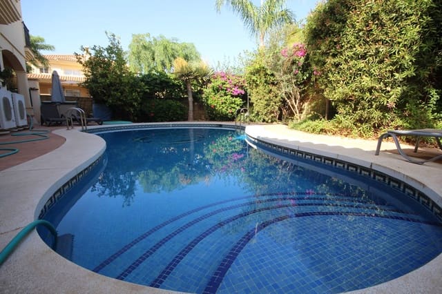 3 makuuhuone Paritalo myytävänä paikassa Riviera del Sol, Mijas mukana uima-altaan 
autotalli - 599 000 € (Ref: 9308408)