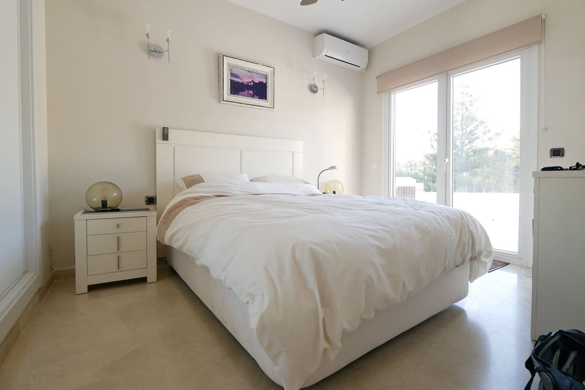 2 chambre Appartement à vendre à Cabopino avec piscine - 439 900 € (Ref: 9309164)