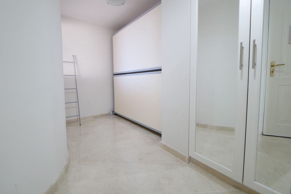 2 slaapkamer Appartement te koop in Cabopino met zwembad - € 439.900 (Ref: 9309164)