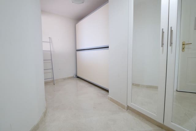 2 soveværelse Lejlighed til salg i Cabopino, Marbella med swimmingpool - € 439.900 (Ref: 9309164)