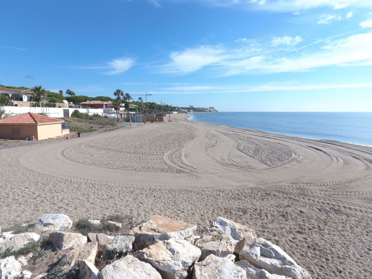 2 slaapkamer Appartement te koop in Cabopino met zwembad - € 439.900 (Ref: 9309164)