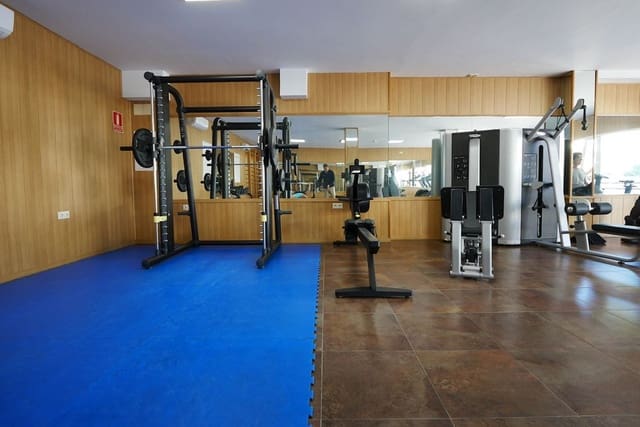 2 sypialnia Dom na sprzedaż w Cabopino, Marbella z basenem - 335 000 € (Ref: 9319840)