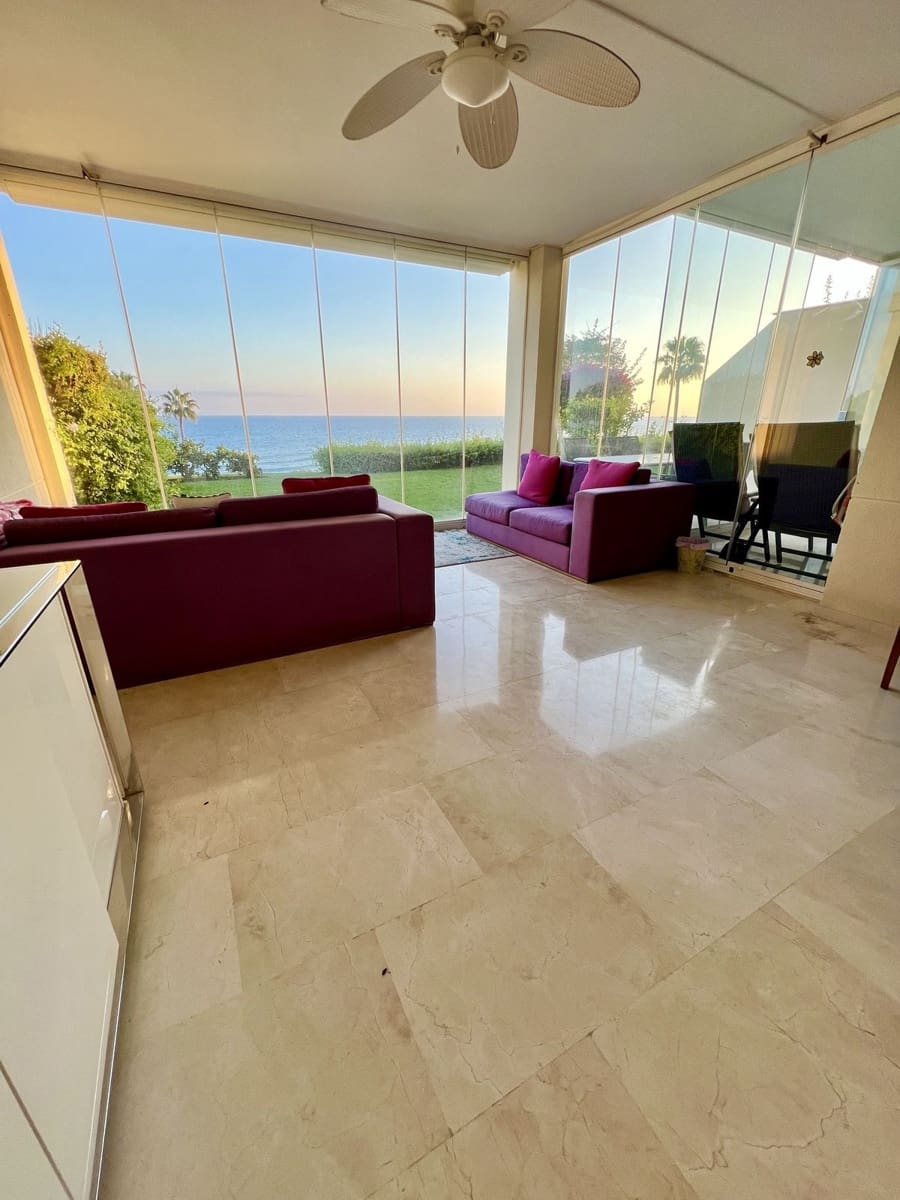 Apartamento de 2 habitaciones en Cabopino en venta con piscina garaje - 1.100.000 € (Ref: 9321442)