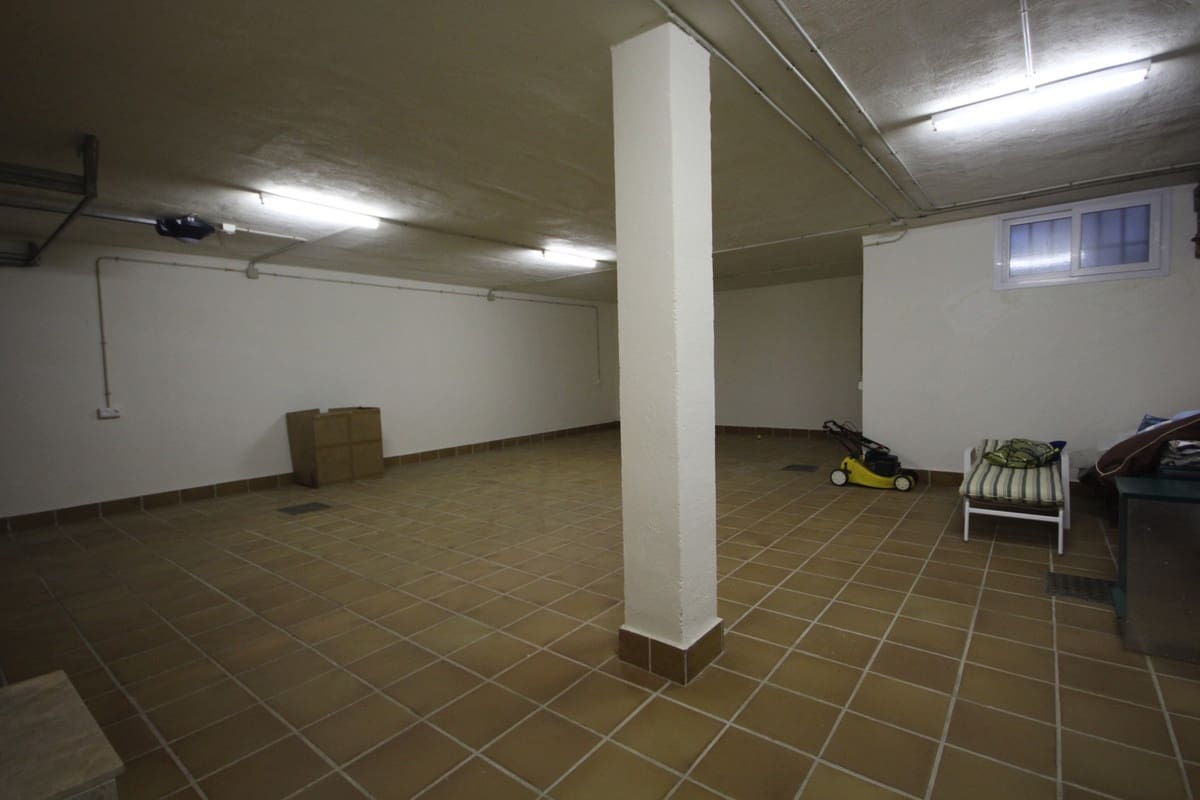 Chalet de 3 habitaciones en Marbella en venta con piscina garaje - 1.390.000 € (Ref: 9321443)