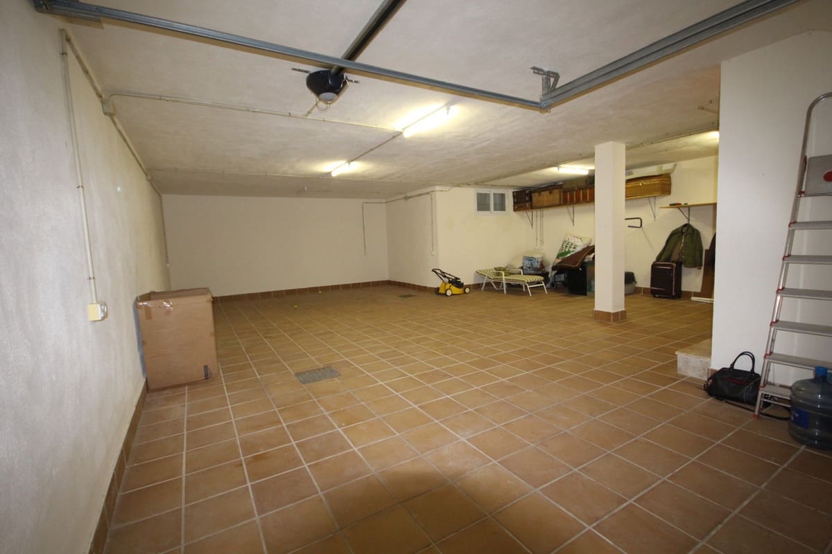 Chalet de 3 habitaciones en Marbella en venta con piscina garaje - 1.390.000 € (Ref: 9321443)