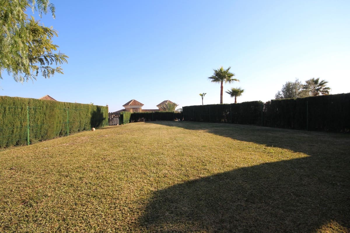 Chalet de 3 habitaciones en Marbella en venta con piscina garaje - 1.390.000 € (Ref: 9321443)