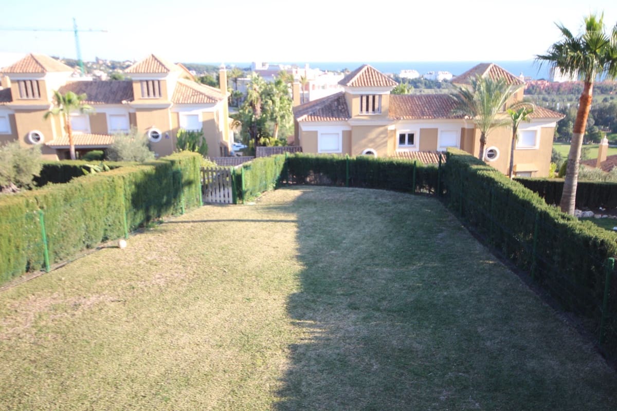 Chalet de 3 habitaciones en Marbella en venta con piscina garaje - 1.390.000 € (Ref: 9321443)