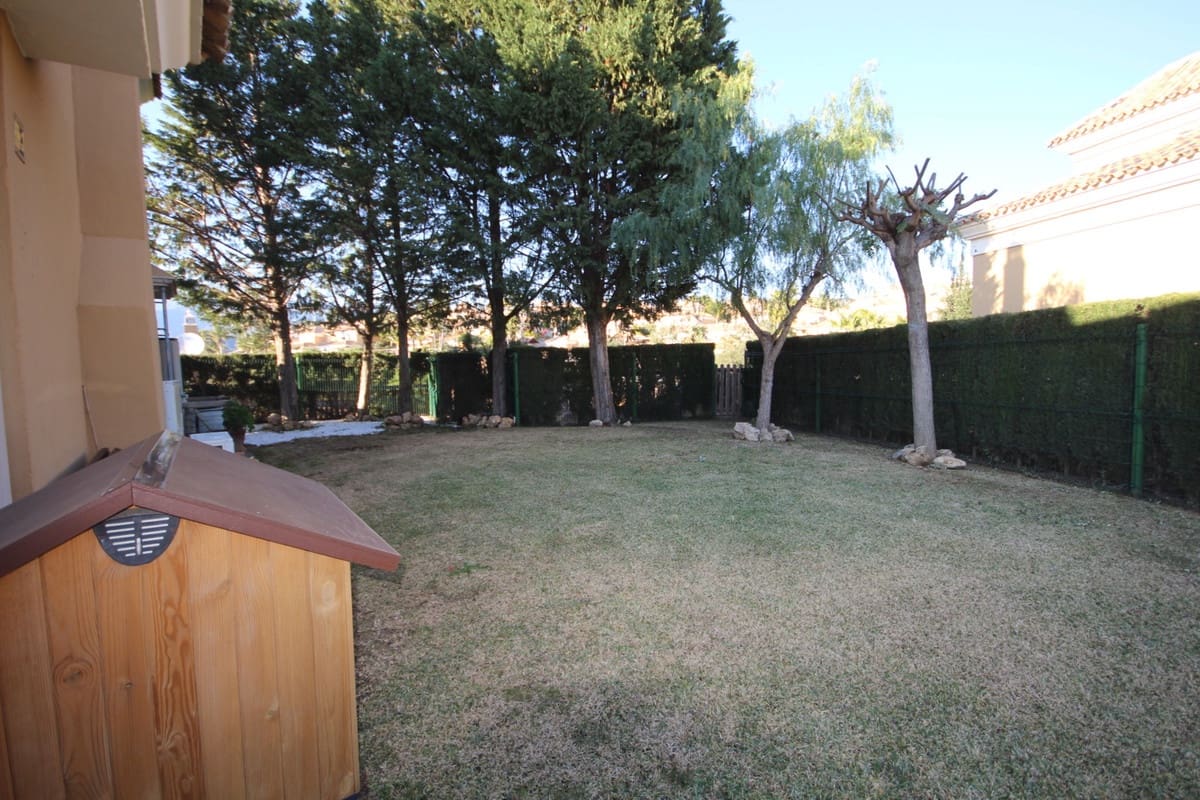 Chalet de 3 habitaciones en Marbella en venta con piscina garaje - 1.390.000 € (Ref: 9321443)