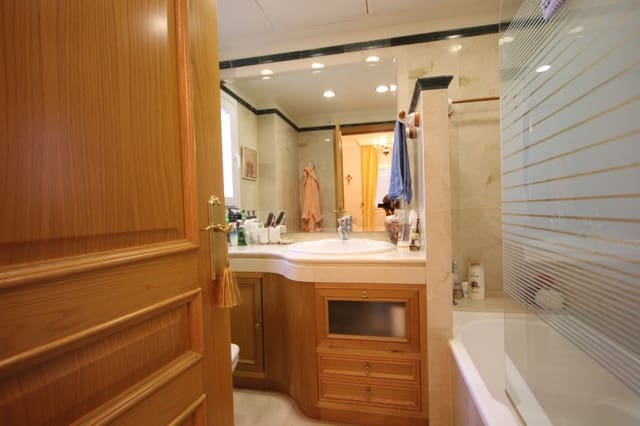 3 slaapkamer Villa te koop in Santa Clara, Marbella met zwembad garage - € 1.390.000 (Ref: 9321443)