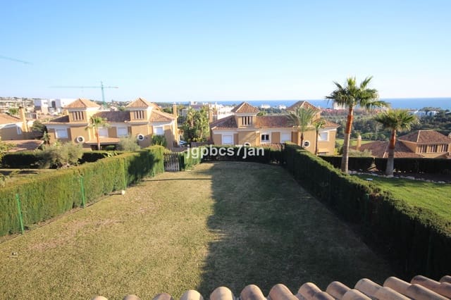 Chalet de 3 habitaciones en Santa Clara, Marbella en venta con piscina garaje - 1.390.000 € (Ref: 9321443)