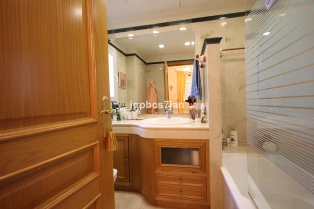 Chalet de 3 habitaciones en Santa Clara, Marbella en venta con piscina garaje - 1.390.000 € (Ref: 9321443)