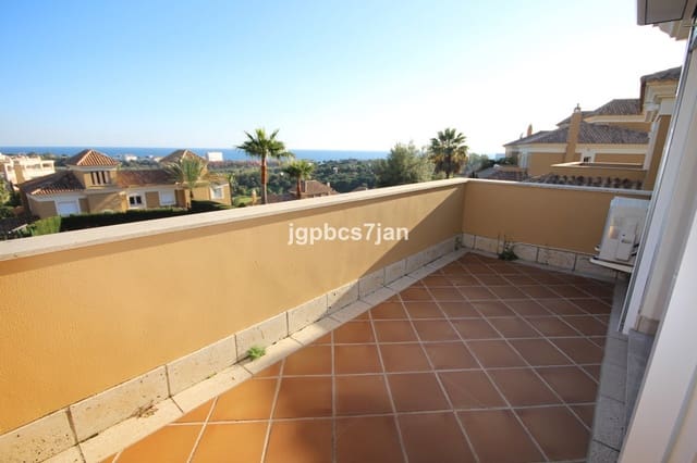 Chalet de 3 habitaciones en Santa Clara, Marbella en venta con piscina garaje - 1.390.000 € (Ref: 9321443)