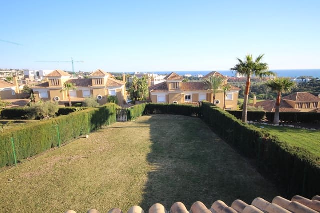 Chalet de 3 habitaciones en Santa Clara, Marbella en venta con piscina garaje - 1.390.000 € (Ref: 9321443)