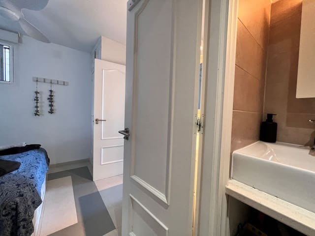 1 sovrum Lägenhet till salu i Calahonda, Mijas med pool - 279 950 € (Ref: 9340267)