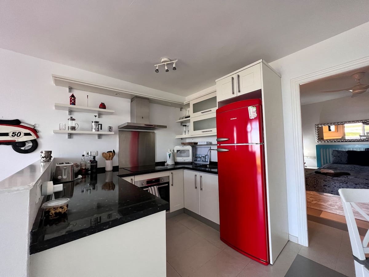 1 Zimmer Apartment zu verkaufen in Calahonda mit Pool - 279.950 € (Ref: 9340267)