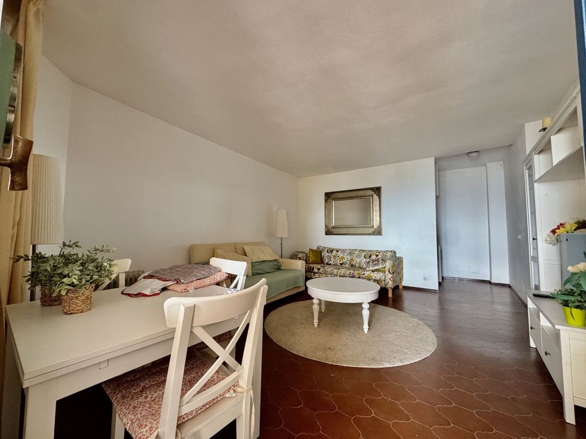 1 soverom Leilighet til salgs i Cabopino med svømmebasseng - € 349 900 (Ref: 9345694)