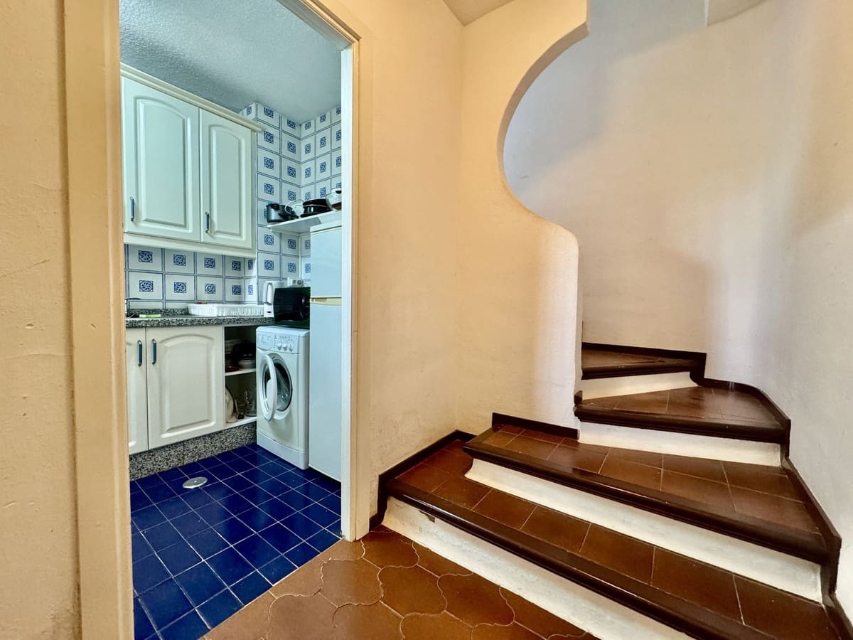 1 soverom Leilighet til salgs i Cabopino med svømmebasseng - € 349 900 (Ref: 9345694)