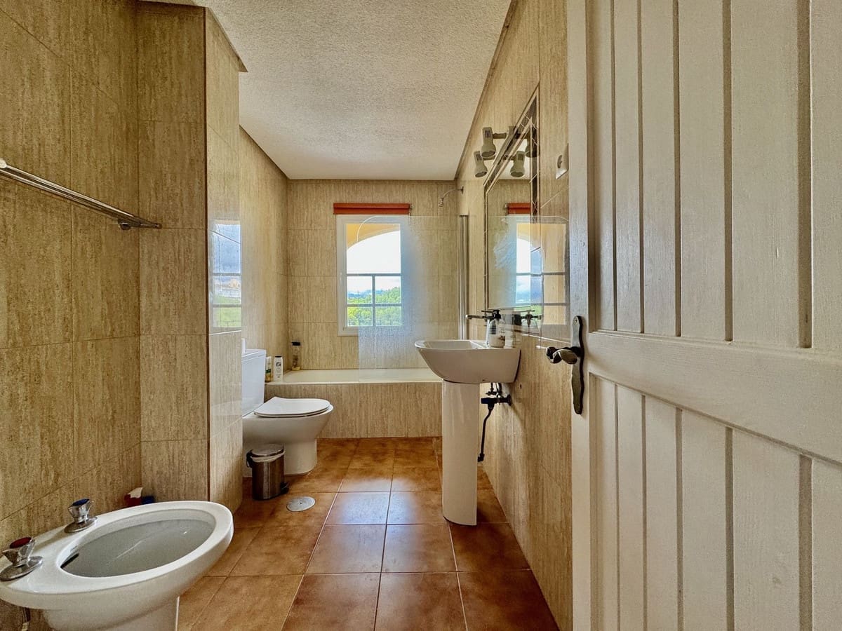 1 soverom Leilighet til salgs i Cabopino med svømmebasseng - € 349 900 (Ref: 9345694)