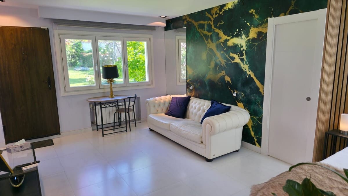 4 soveværelse Villa til salg i Calahonda med garage - € 899.000 (Ref: 9357617)