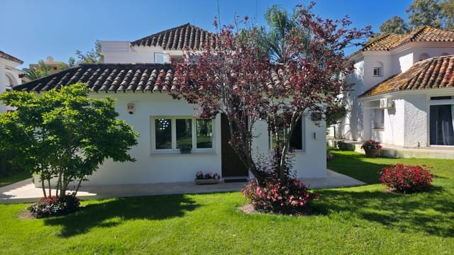 4 sypialnia Willa na sprzedaż w Calahonda, Mijas z garażem - 899 000 € (Ref: 9357617)