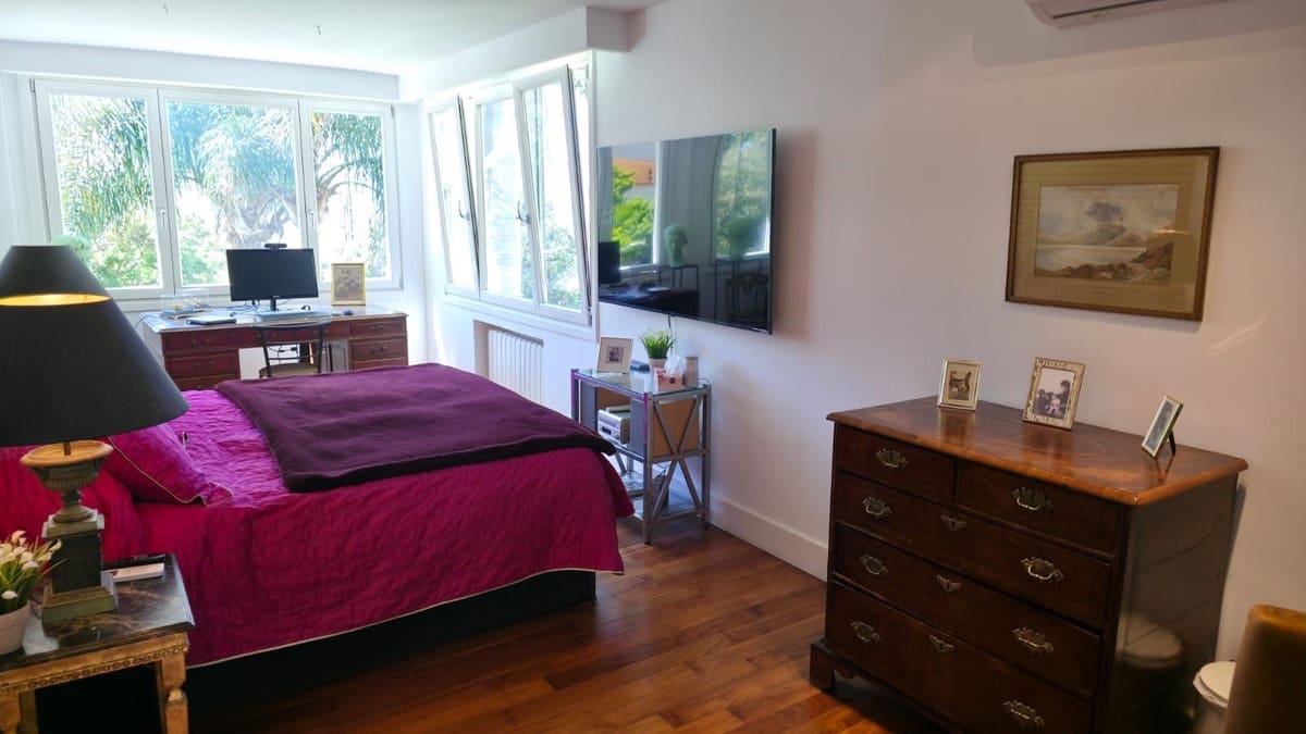 4 bedroom Villa for sale in Calahonda with garage - € 899,000 (Ref: 9357617)