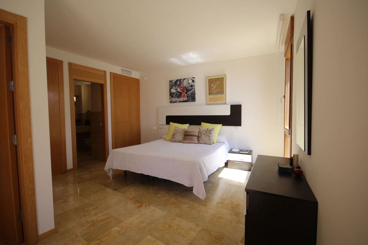 3 sypialnia Apartament na sprzedaż w Los Monteros - 455 000 € (Ref: 9360457)