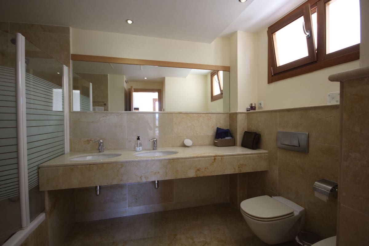 3 sypialnia Apartament na sprzedaż w Los Monteros - 455 000 € (Ref: 9360457)