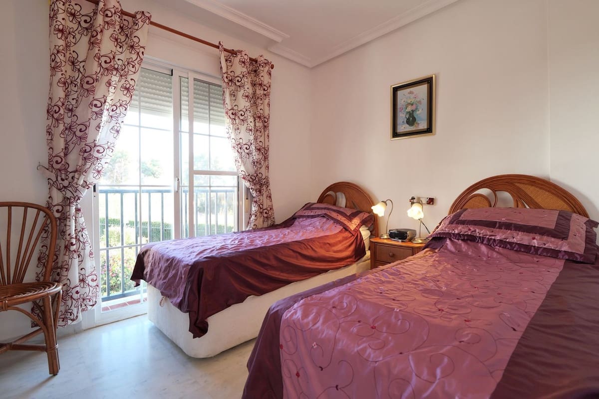 2 bedroom Townhouse for sale in Cabopino with pool garage - € 499,000 (Ref: 9363005)