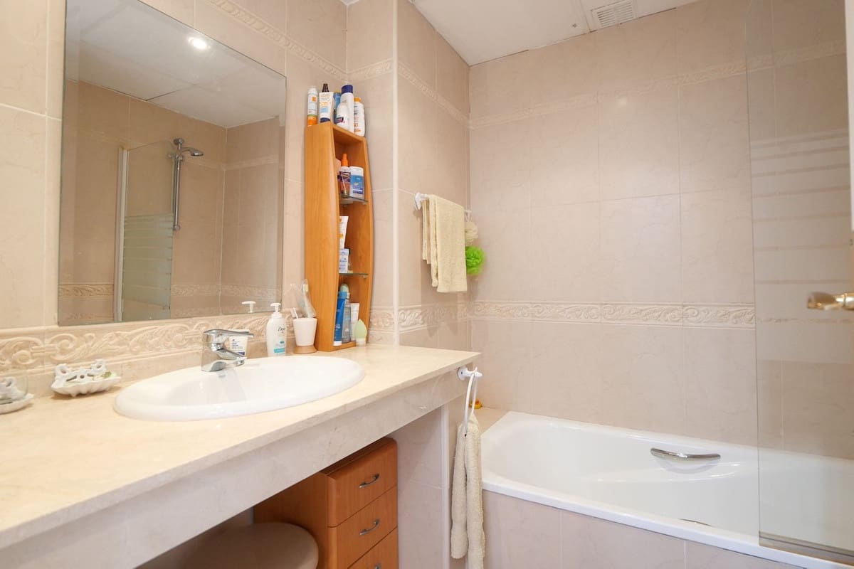 2 bedroom Townhouse for sale in Cabopino with pool garage - € 499,000 (Ref: 9363005)