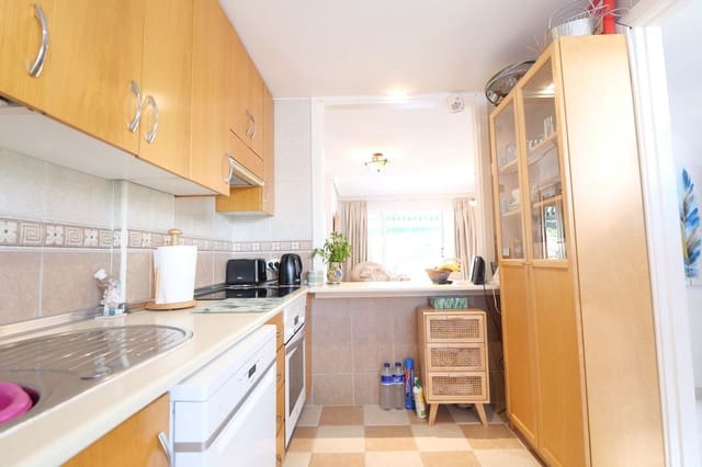 2 soveværelse Byhus til salg i Cabopino, Marbella med swimmingpool garage - € 499.000 (Ref: 9363005)