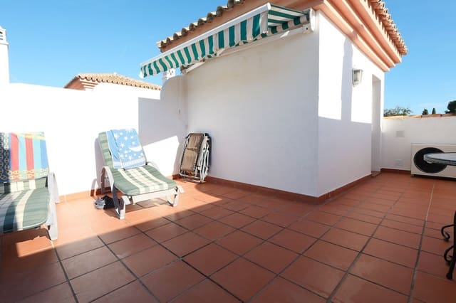 2 soveværelse Byhus til salg i Cabopino, Marbella med swimmingpool garage - € 499.000 (Ref: 9363005)