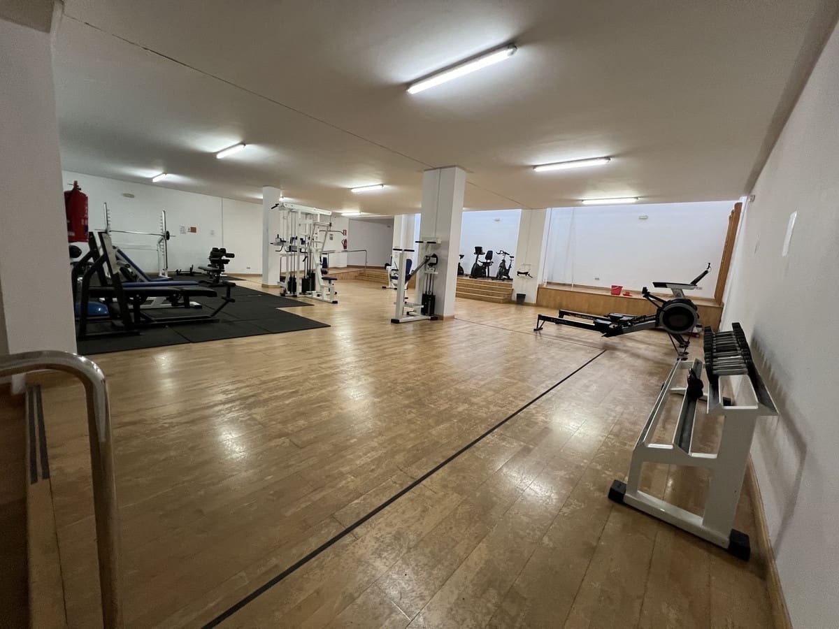 2 Zimmer Apartment zu verkaufen in Puerto Banus mit Pool Garage - 649.900 € (Ref: 9377700)