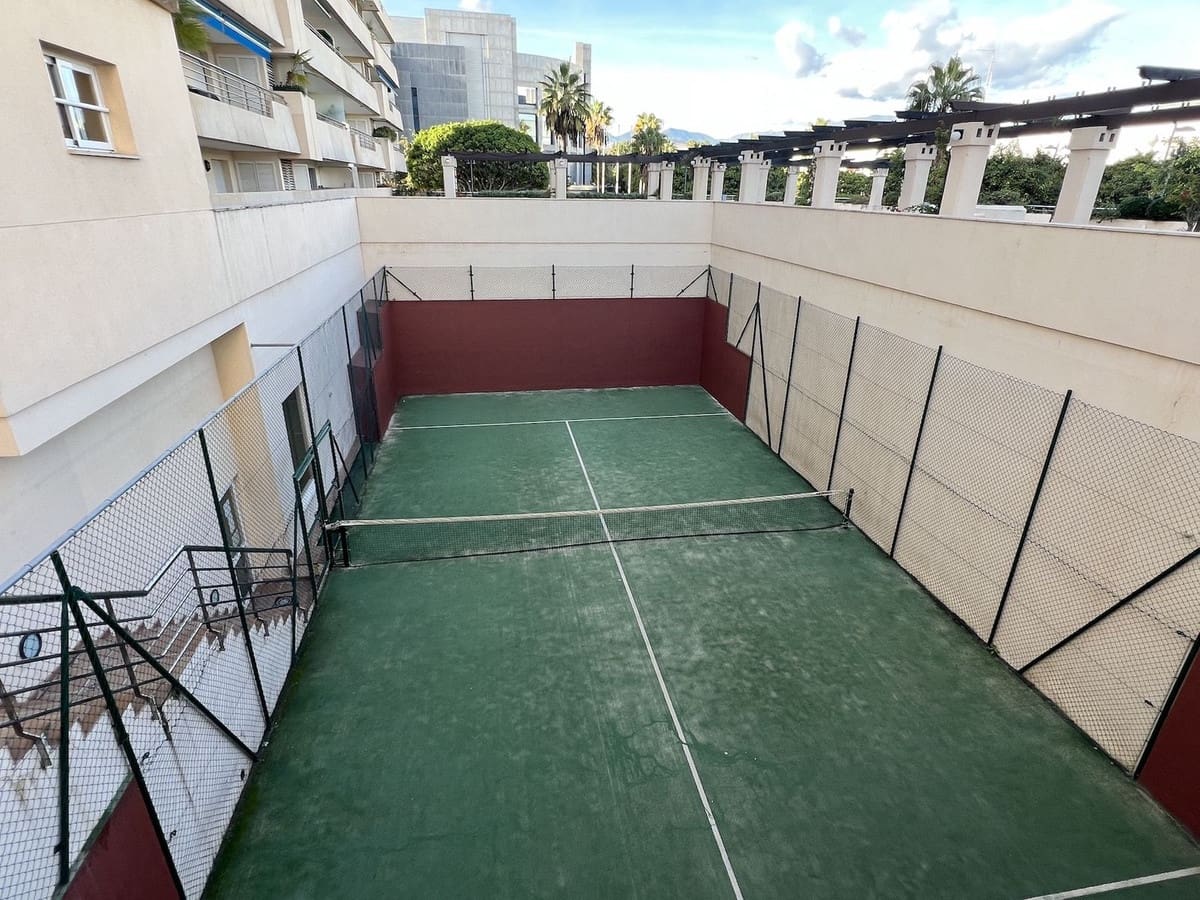 2 bedroom Apartment for sale in Puerto Banus with pool garage - € 649,900 (Ref: 9377700)