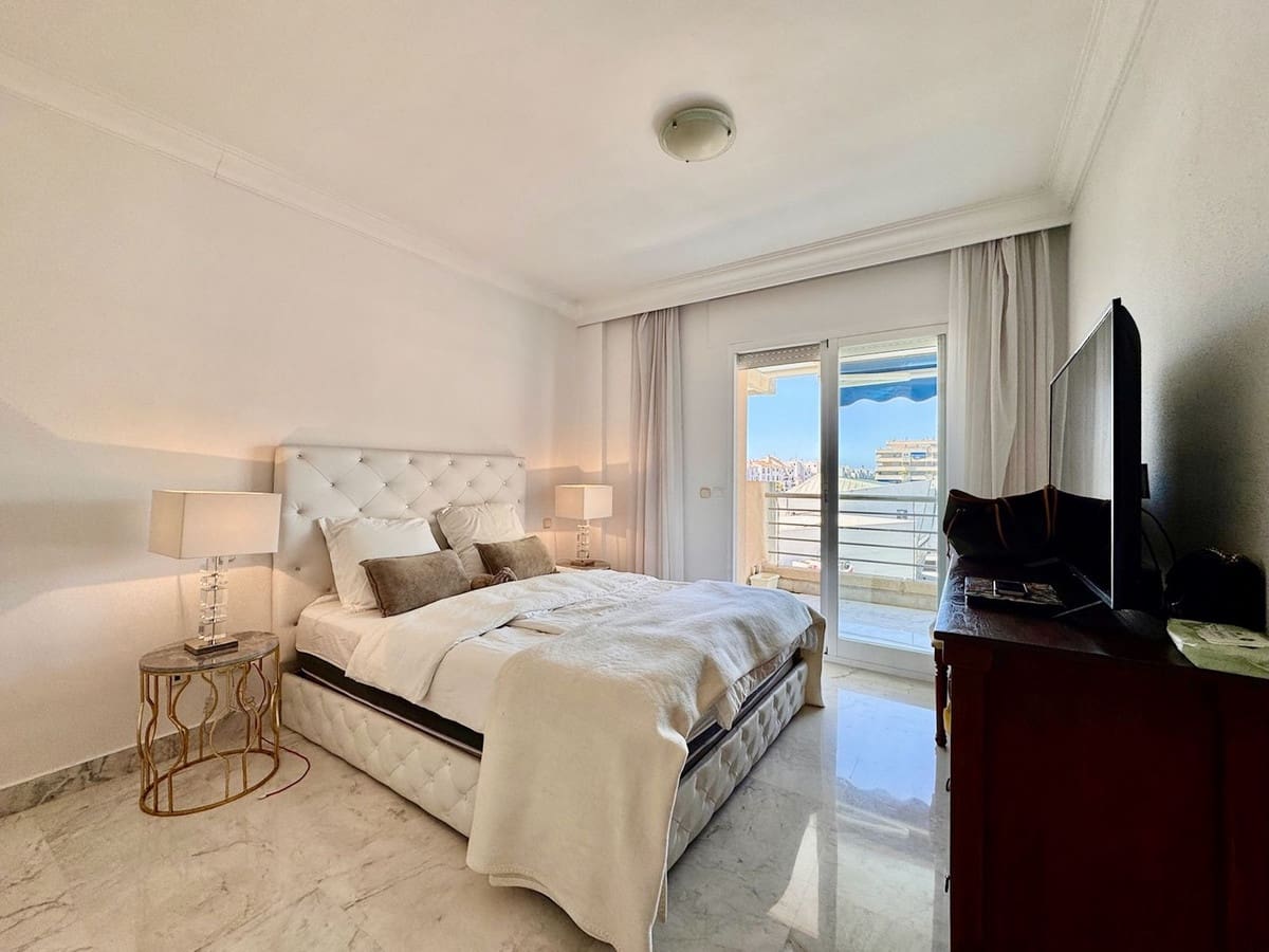2 soverom Leilighet til salgs i Puerto Banus med svømmebasseng garasje - € 649 900 (Ref: 9377700)