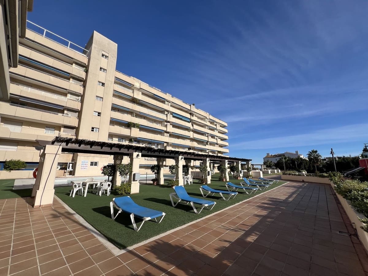 2 soverom Leilighet til salgs i Puerto Banus med svømmebasseng garasje - € 649 900 (Ref: 9377700)
