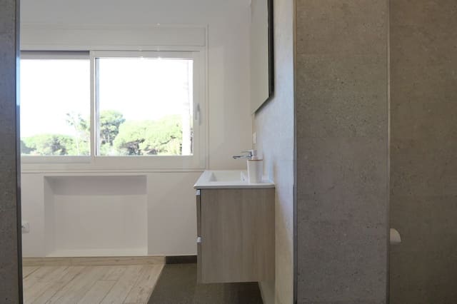 2 soverom Strandleiligheter til salgs i Cabopino, Marbella med svømmebasseng - € 438 000 (Ref: 9388673)