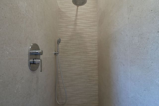 2 soverom Strandleiligheter til salgs i Cabopino, Marbella med svømmebasseng - € 438 000 (Ref: 9388673)