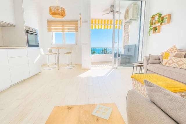 2 soveværelse Strandlejlighed til salg i Cabopino, Marbella med swimmingpool - € 419.000 (Ref: 9388673)