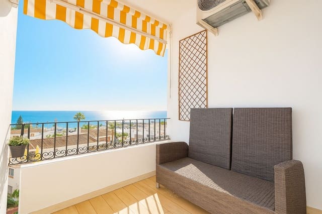 2 soveværelse Strandlejlighed til salg i Cabopino, Marbella med swimmingpool - € 419.000 (Ref: 9388673)