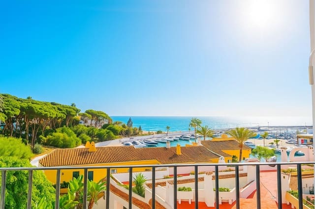 2 soveværelse Strandlejlighed til salg i Cabopino, Marbella med swimmingpool - € 419.000 (Ref: 9388673)