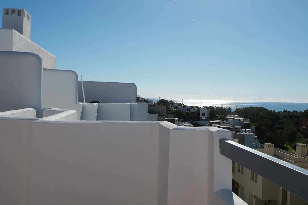 3 makuuhuone Omakotitalo myytävänä paikassa Cabopino mukana uima-altaan - 549 999 € (Ref: 9397872)