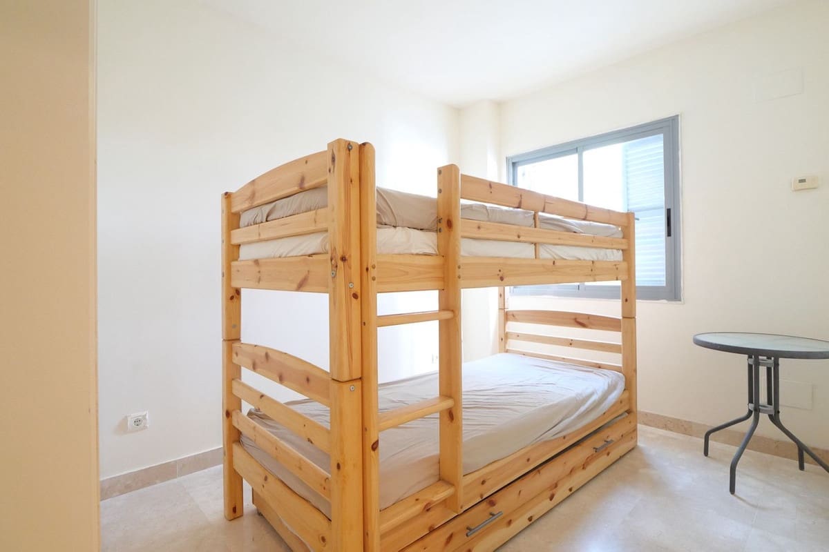 3 makuuhuone Omakotitalo myytävänä paikassa Cabopino mukana uima-altaan - 549 999 € (Ref: 9397872)