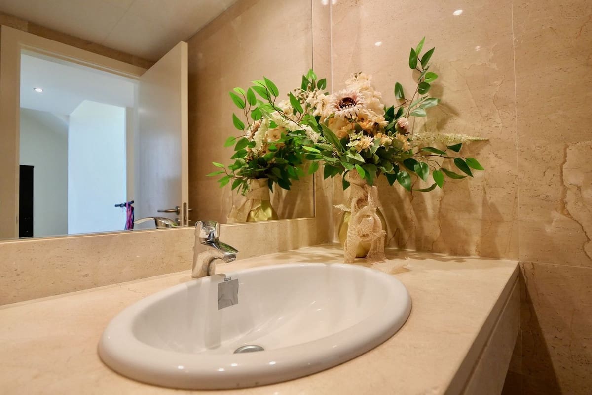 3 bedroom Townhouse for sale in Cabopino with pool - € 549,999 (Ref: 9397872)