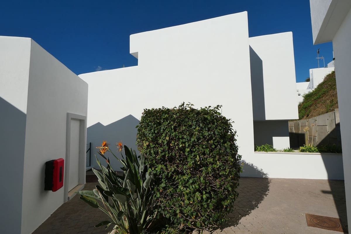 3 bedroom Townhouse for sale in Cabopino with pool - € 549,999 (Ref: 9397872)