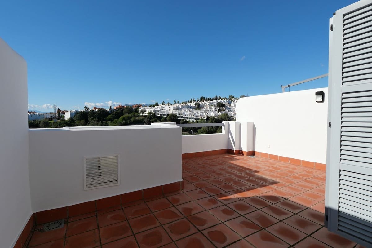 3 bedroom Townhouse for sale in Cabopino with pool - € 549,999 (Ref: 9397872)