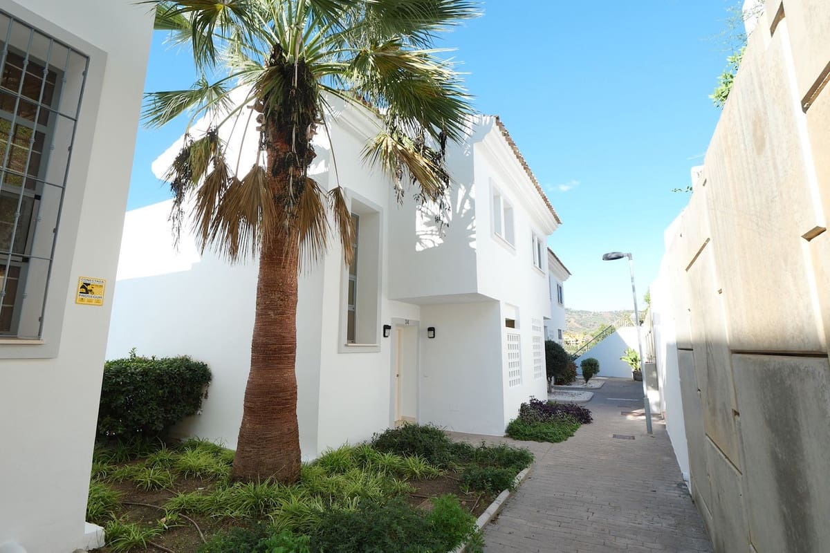 3 bedroom Townhouse for sale in Cabopino with pool - € 549,999 (Ref: 9397872)